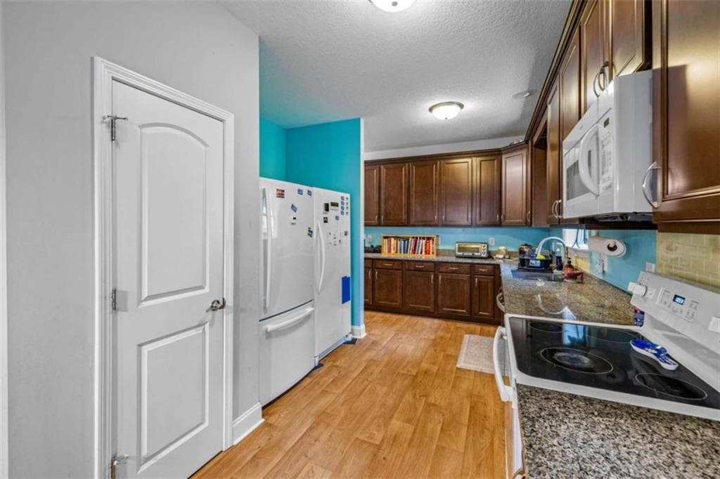 3 bedroom, 3 bathroom, 3,460 sq ft single family residence for sale at 527 Louden Ridge Road, Alto, GA 30510 — photo 7