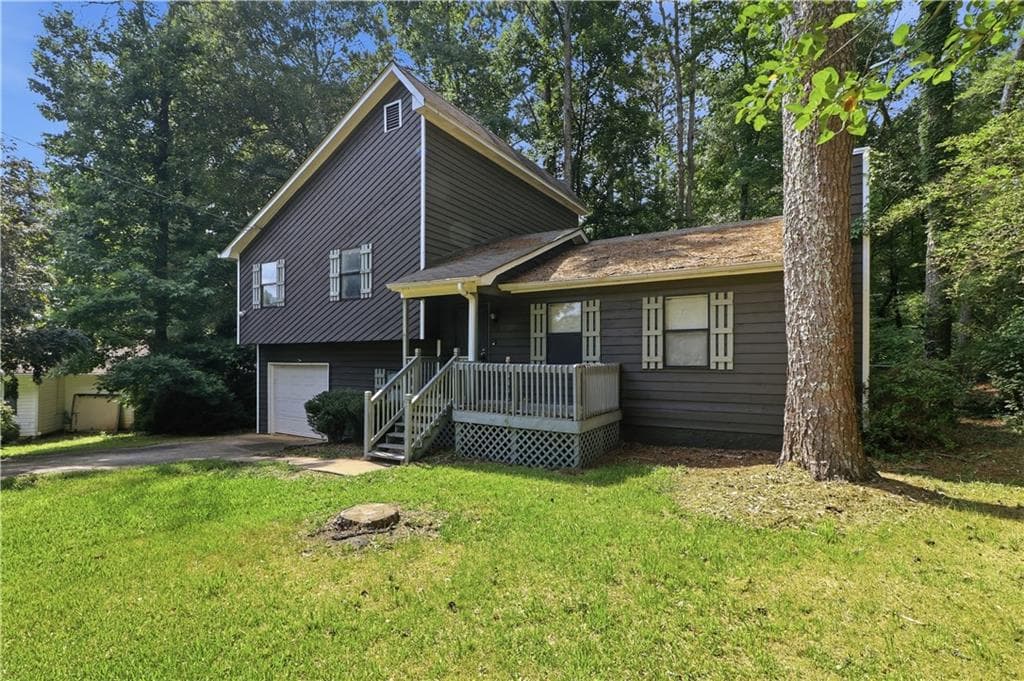 3 bedroom, 2 bathroom, 1,548 sq ft single family residence for sale at 3521 Mustang Drive, Powder Springs, GA 30127