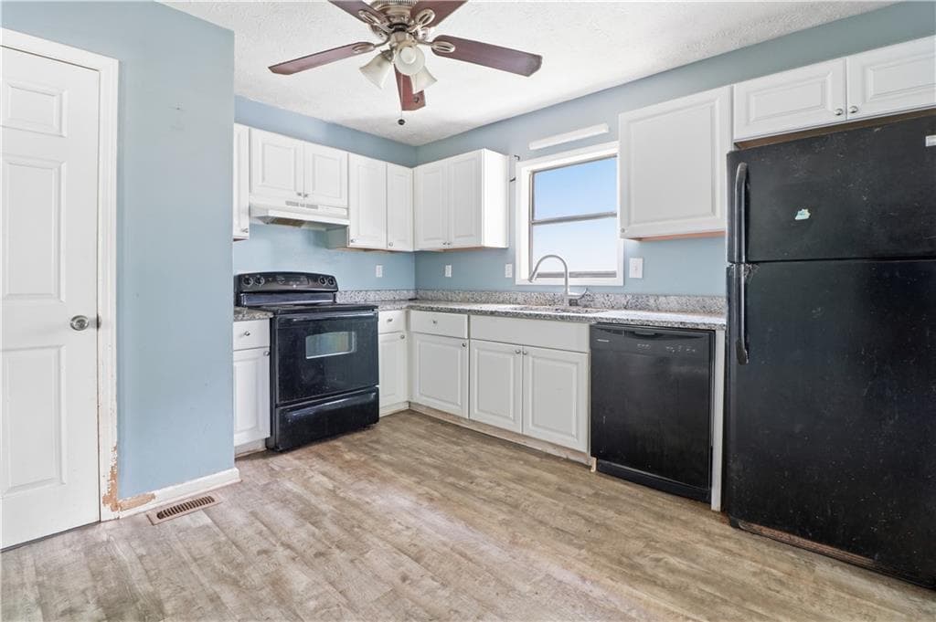 3 bedroom, 2 bathroom, 1,548 sq ft single family residence for sale at 3521 Mustang Drive, Powder Springs, GA 30127 — photo 6
