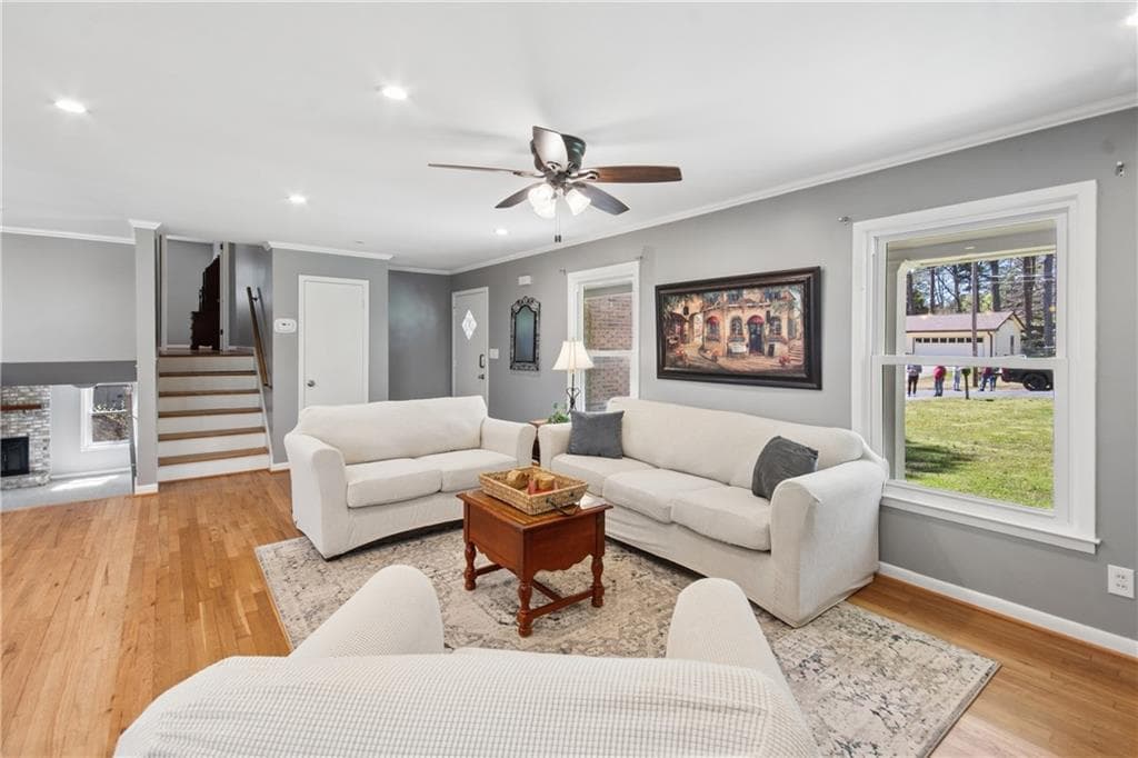 4 bedroom, 3 bathroom, 1,974 sq ft single family residence under contract at 3280 Foxwood Trail, Smyrna, GA 30082 — photo 8