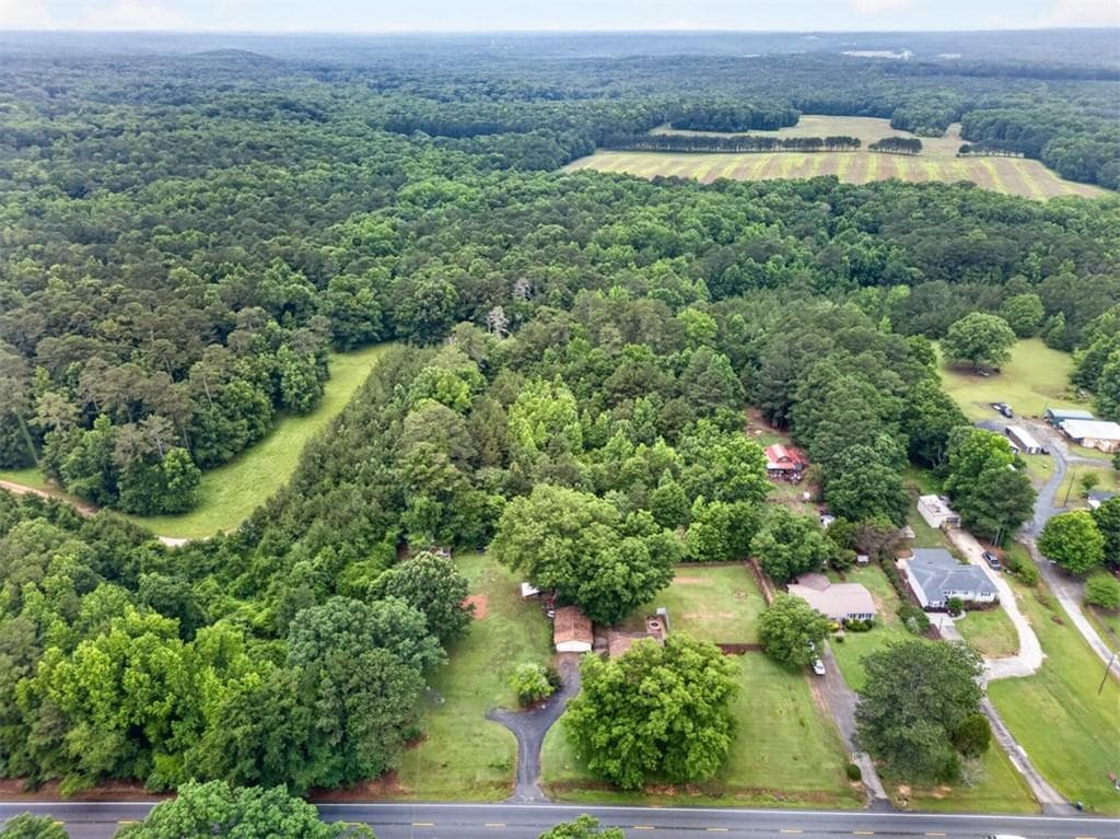 2 bedroom, 2 bathroom, 1,400 sq ft single family residence for sale at 11028 Highway 36, Covington, GA 30014 — photo 3