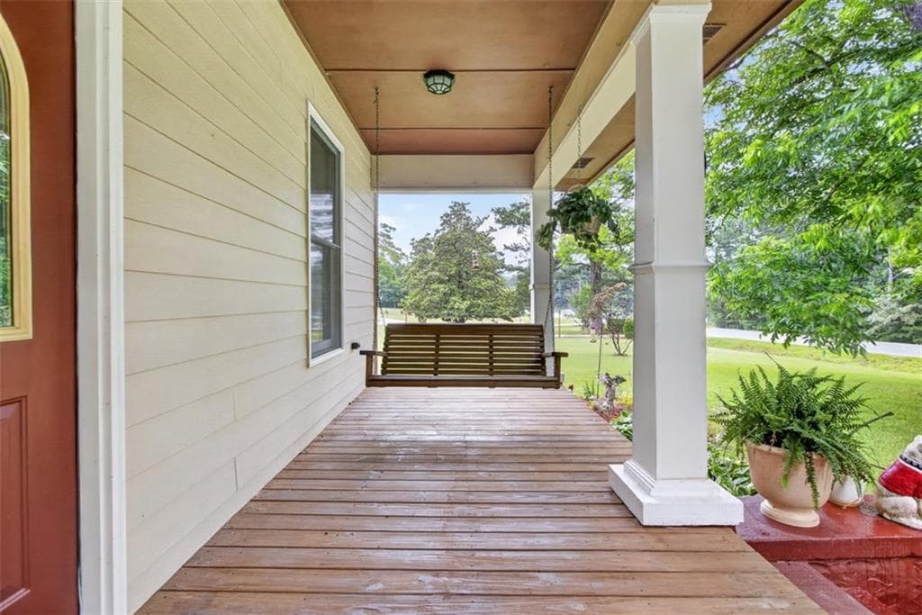2 bedroom, 2 bathroom, 1,400 sq ft single family residence for sale at 11028 Highway 36, Covington, GA 30014 — photo 4