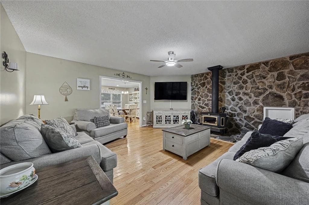 6 bedroom, 4 bathroom, 3,426 sq ft single family residence for sale at 2717 Upper Sweetwater Trail, White, GA 30184 — photo 6