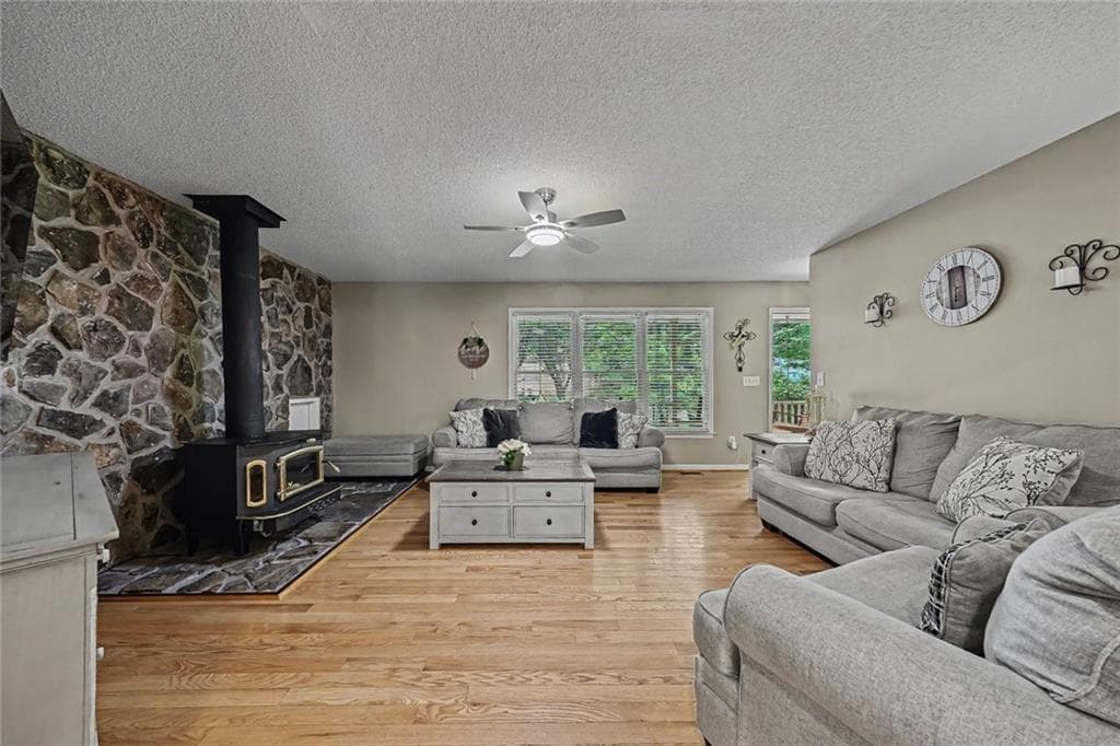6 bedroom, 4 bathroom, 3,426 sq ft single family residence for sale at 2717 Upper Sweetwater Trail, White, GA 30184 — photo 8