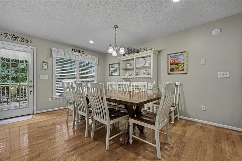 6 bedroom, 4 bathroom, 3,426 sq ft single family residence for sale at 2717 Upper Sweetwater Trail, White, GA 30184 — photo 9