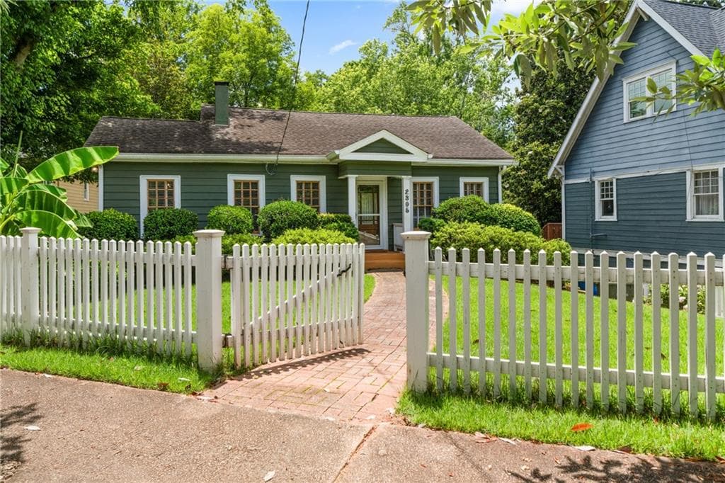 3 bedroom, 2 bathroom, 1,430 sq ft single family residence sold at 2305 Cottage Grove Avenue, Atlanta, GA 30317