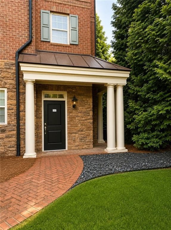 1 bedroom, 2 bathroom, 1,159 sq ft condominium for sale at 2300 Peachford Road 4004, Atlanta, GA 30338 — photo 5