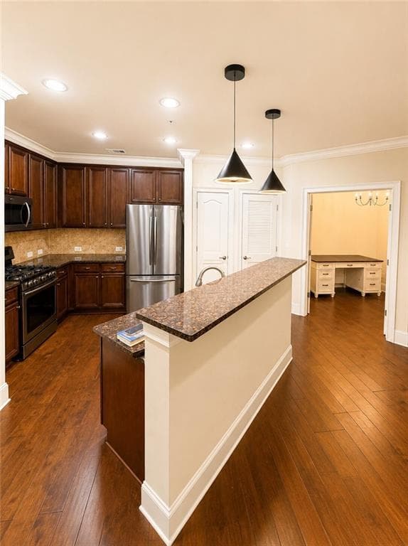 1 bedroom, 2 bathroom, 1,159 sq ft condominium for sale at 2300 Peachford Road 4004, Atlanta, GA 30338 — photo 7