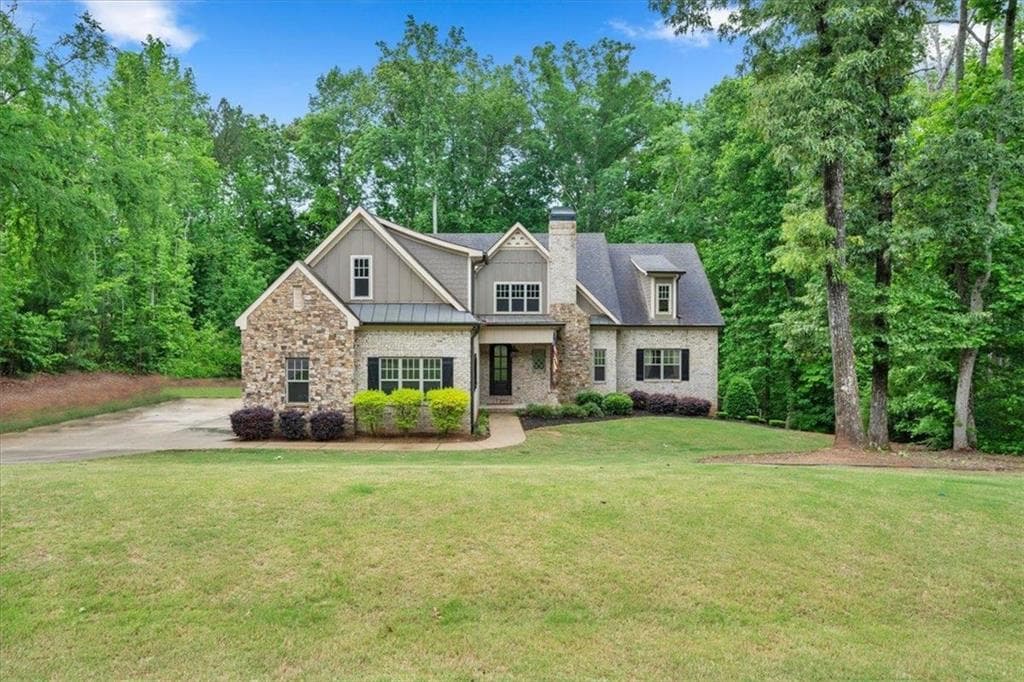 4 bedroom, 4 bathroom, 3,160 sq ft single family residence for sale at 103 Heights Avenue, Forsyth, GA 31029