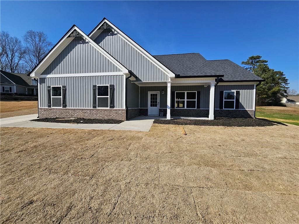 3 bedroom, 2 bathroom, 1,414 sq ft single family residence under contract at 2205 Shady Grove Road, Carrollton, GA 30116