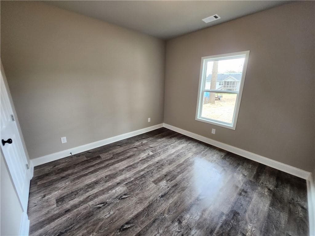 3 bedroom, 2 bathroom, 1,414 sq ft single family residence under contract at 2205 Shady Grove Road, Carrollton, GA 30116 — photo 10