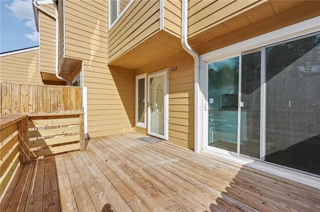 2 bedroom, 2 bathroom, 1,470 sq ft condominium for sale at 222 Yuba Walk, Lawrenceville, GA 30046 — photo 6