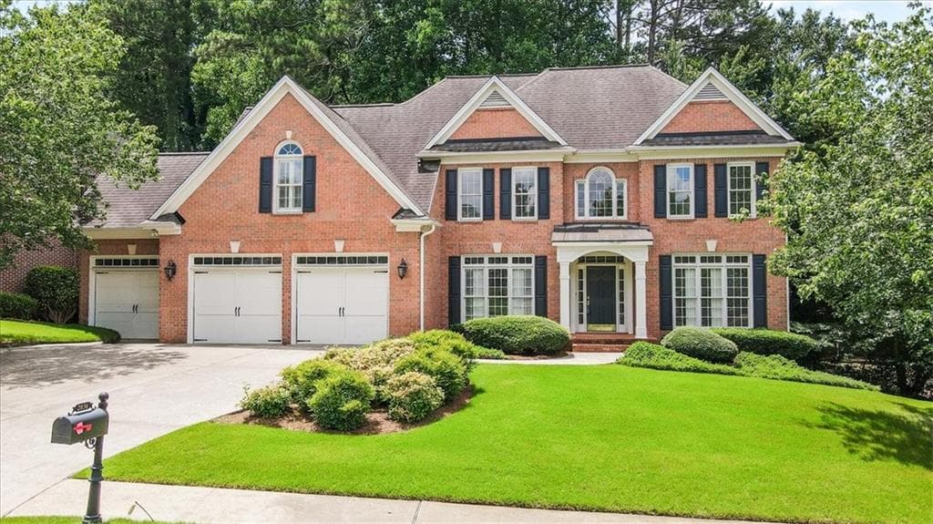 5 bedroom, 4 bathroom, 4,152 sq ft single family residence sold at 2036 Kinsmon Drive, Marietta, GA 30062