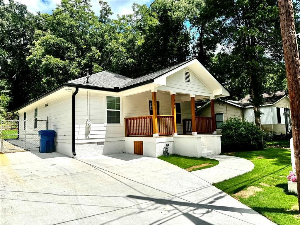 3 bedroom, 2 bathroom, 1,189 sq ft single family residence for sale at 849 Wood Street, Atlanta, GA 30318 — photo 6