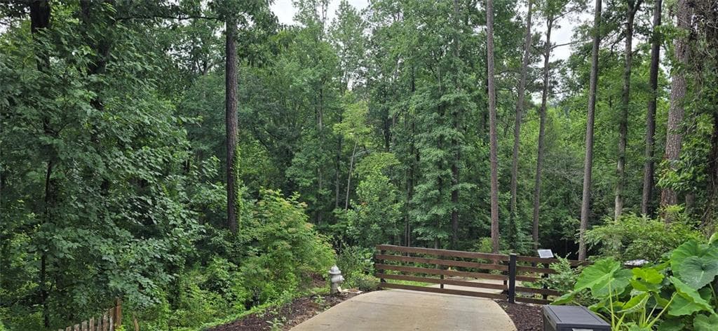 5 bedroom, 4 bathroom, 2,738 sq ft single family residence for sale at 1677 Daffodil Drive, Marietta, GA 30062 — photo 3