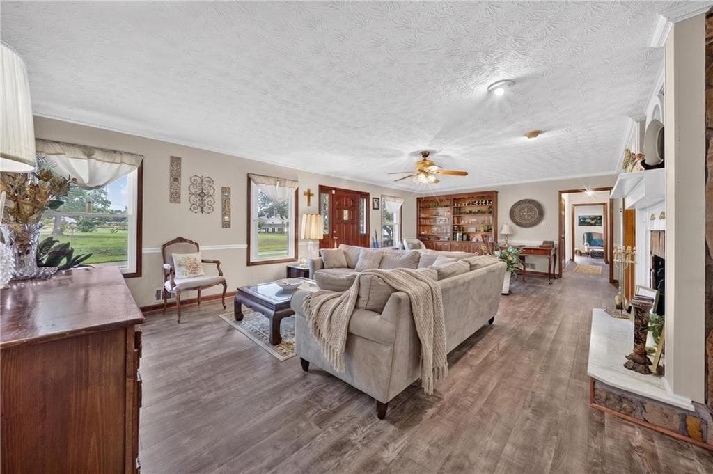 5 bedroom, 5 bathroom, 6,000 sq ft single family residence for sale at 1378 Amber Stapp Studdard Road, Social Circle, GA 30025 — photo 8
