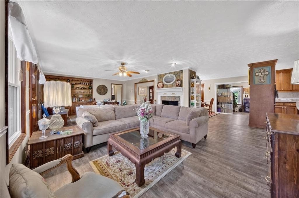 5 bedroom, 5 bathroom, 6,000 sq ft single family residence for sale at 1378 Amber Stapp Studdard Road, Social Circle, GA 30025 — photo 9