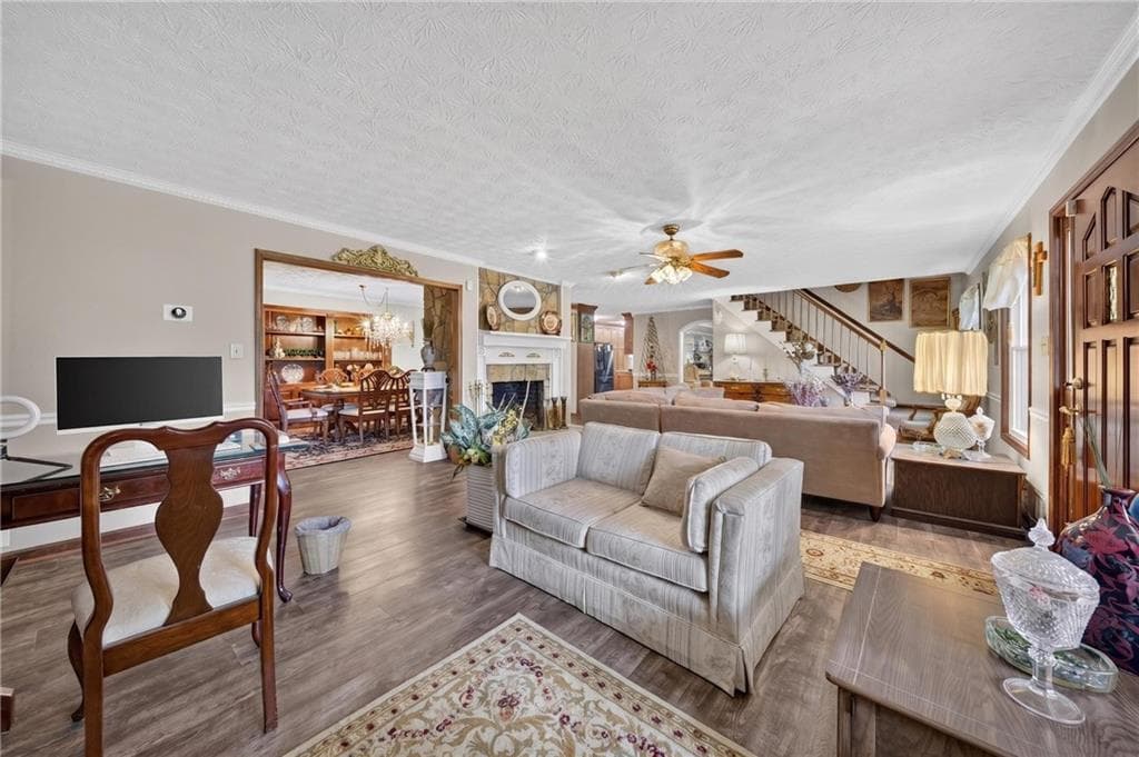 5 bedroom, 5 bathroom, 6,000 sq ft single family residence for sale at 1378 Amber Stapp Studdard Road, Social Circle, GA 30025 — photo 10