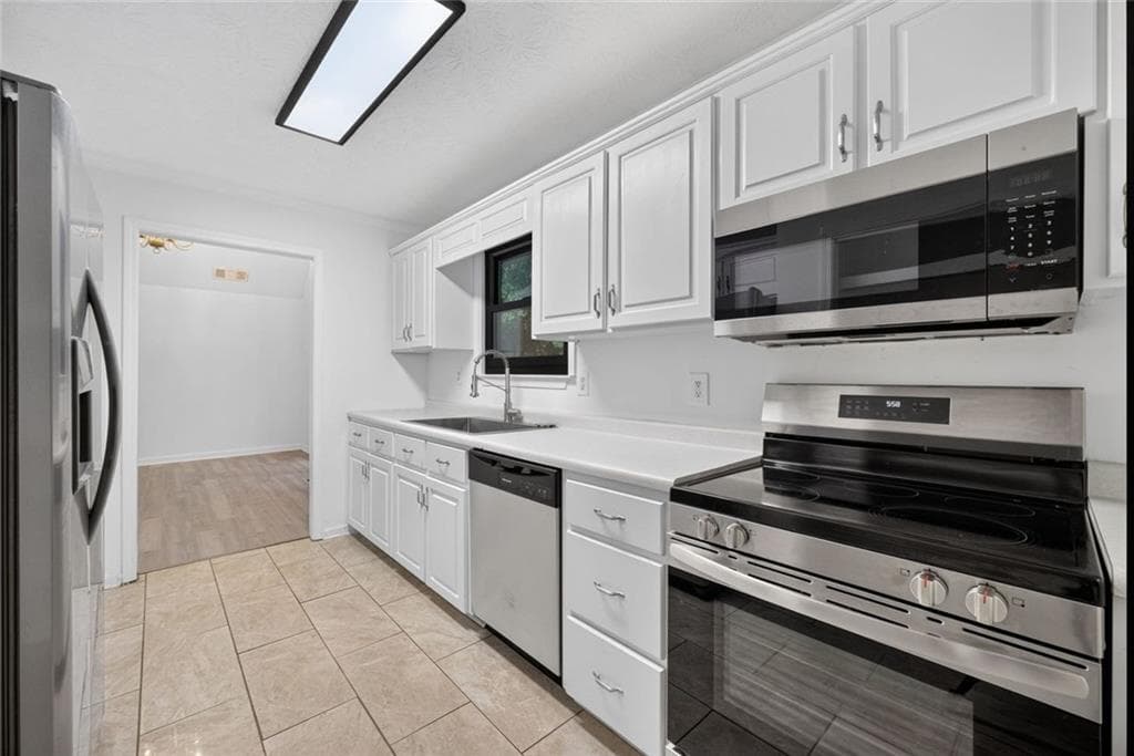 3 bedroom, 2 bathroom, 1,240 sq ft single family residence for sale at 494 Spring Street, Social Circle, GA 30025 — photo 6