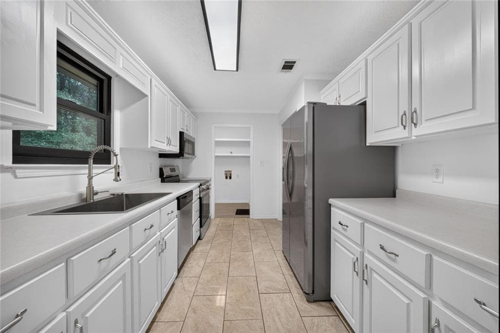 3 bedroom, 2 bathroom, 1,240 sq ft single family residence for sale at 494 Spring Street, Social Circle, GA 30025 — photo 8