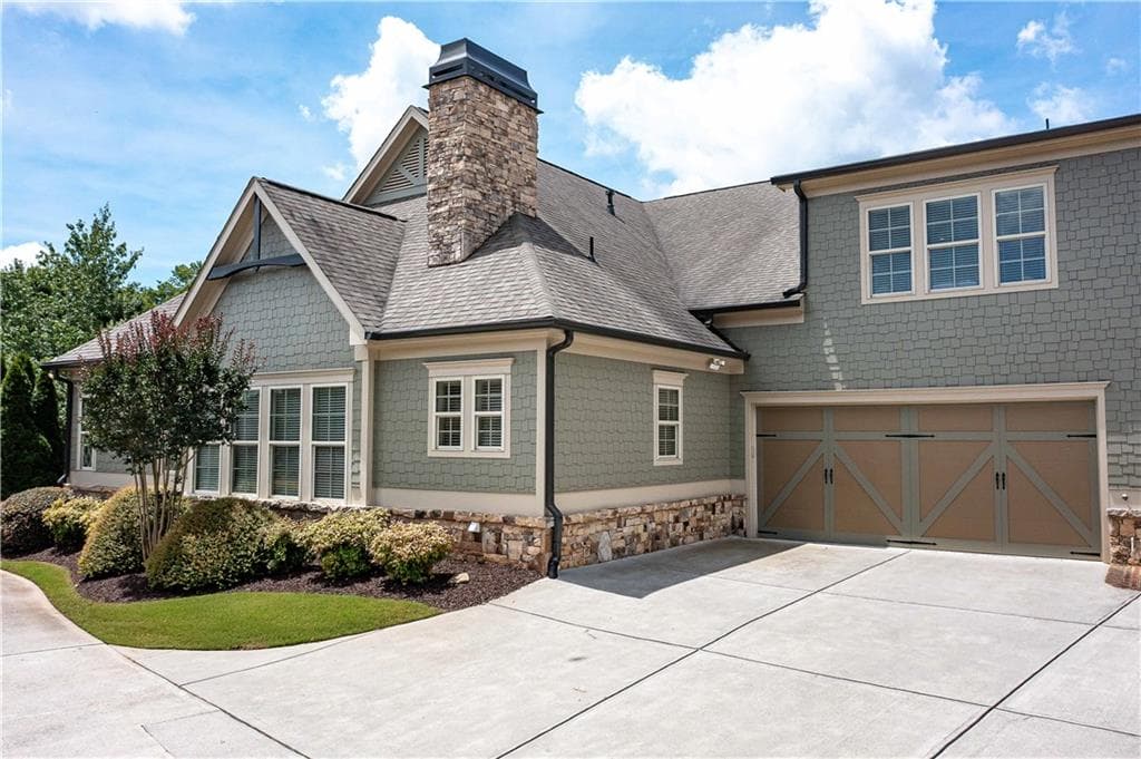 3 bedroom, 3 bathroom, 2,213 sq ft single family residence for sale at 62 Cedarcrest Village Court, Acworth, GA 30101
