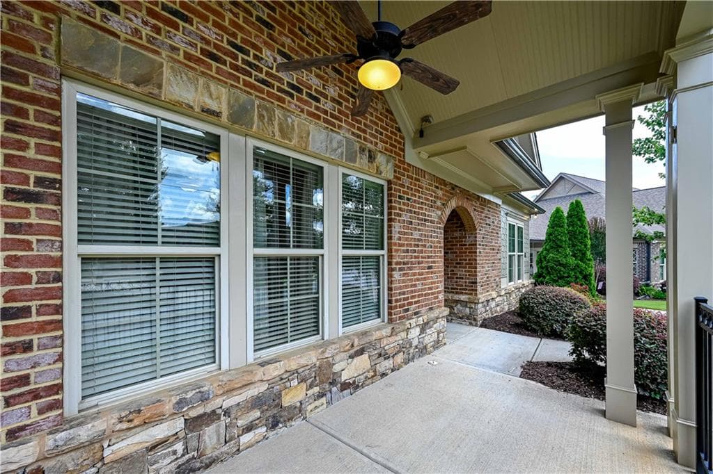 3 bedroom, 3 bathroom, 2,213 sq ft single family residence for sale at 62 Cedarcrest Village Court, Acworth, GA 30101 — photo 3