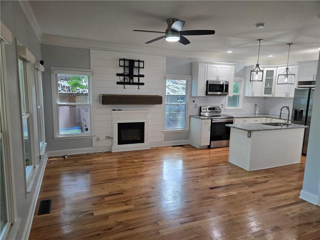 3 bedroom, 3 bathroom, 1,364 sq ft single family residence for rent at 1175 Garibaldi Street, Atlanta, GA 30310 for $2,295 a month — photo 5