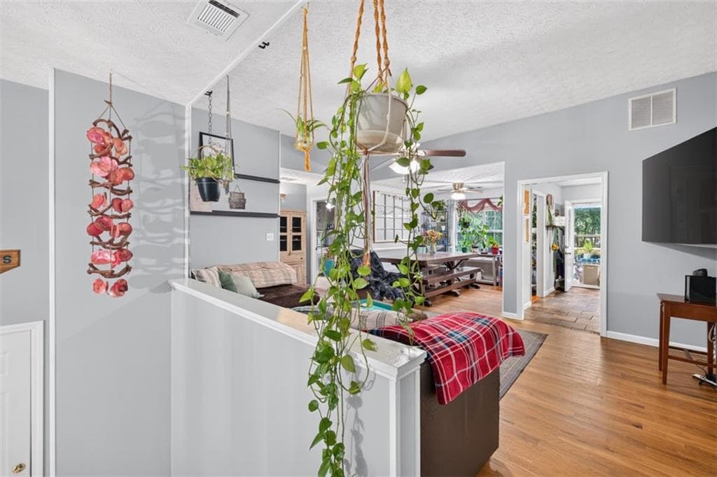 5 bedroom, 3 bathroom, 2,576 sq ft single family residence under contract at 130 Creek Drive, Locust Grove, GA 30248 — photo 5