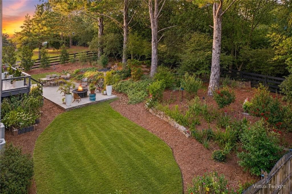 5 bedroom, 3 bathroom, 3,383 sq ft single family residence for sale at 114 Hedgewood Lane, Canton, GA 30115 — photo 3