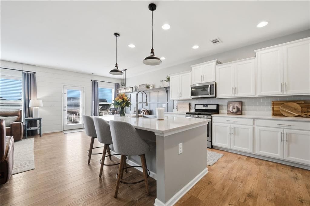 4 bedroom, 3 bathroom, 2,984 sq ft single family residence for sale at 416 Timberleaf Road, Canton, GA 30115 — photo 6