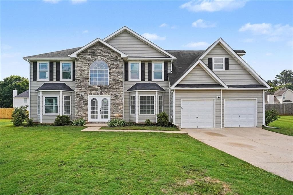 5 bedroom, 3 bathroom, 3,166 sq ft single family residence for sale at 2909 Crabapple Circle, Conyers, GA 30013 — photo 1 of 39