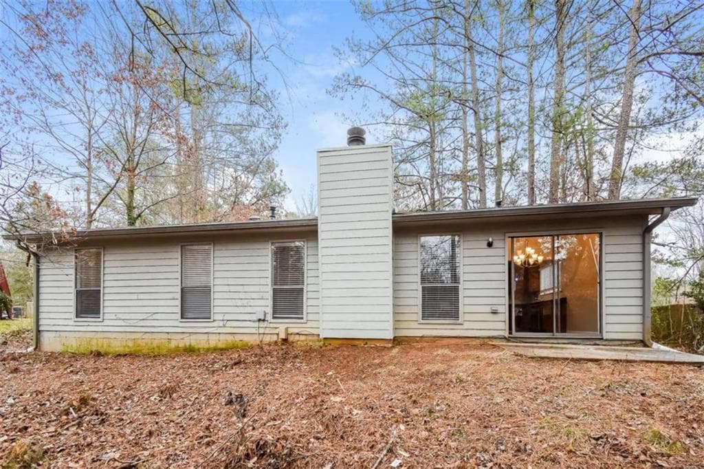 4 bedroom, 2 bathroom, 1,626 sq ft single family residence for sale at 510 Creekwood Crossing, Roswell, GA 30076 — photo 2