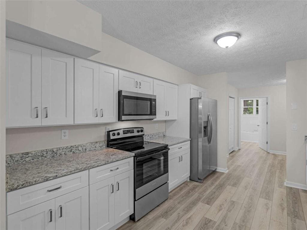 3 bedroom, 2 bathroom, 1,698 sq ft single family residence under contract at 100 Kim Trail, Stockbridge, GA 30281 — photo 10