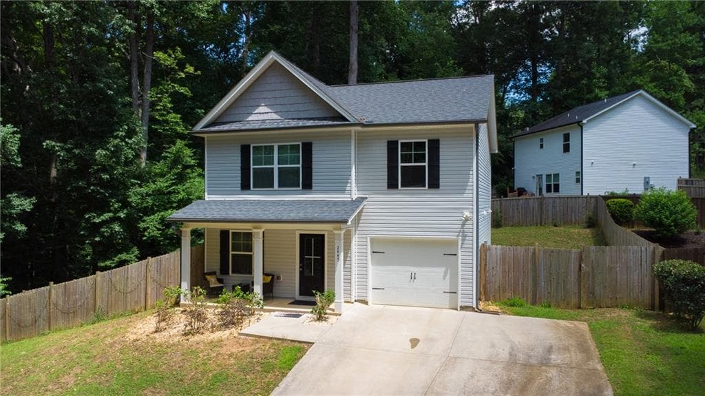 3 bedroom, 3 bathroom, 1,372 sq ft single family residence for sale at 2445 Fleetwood Drive, Cumming, GA 30041 — photo 2