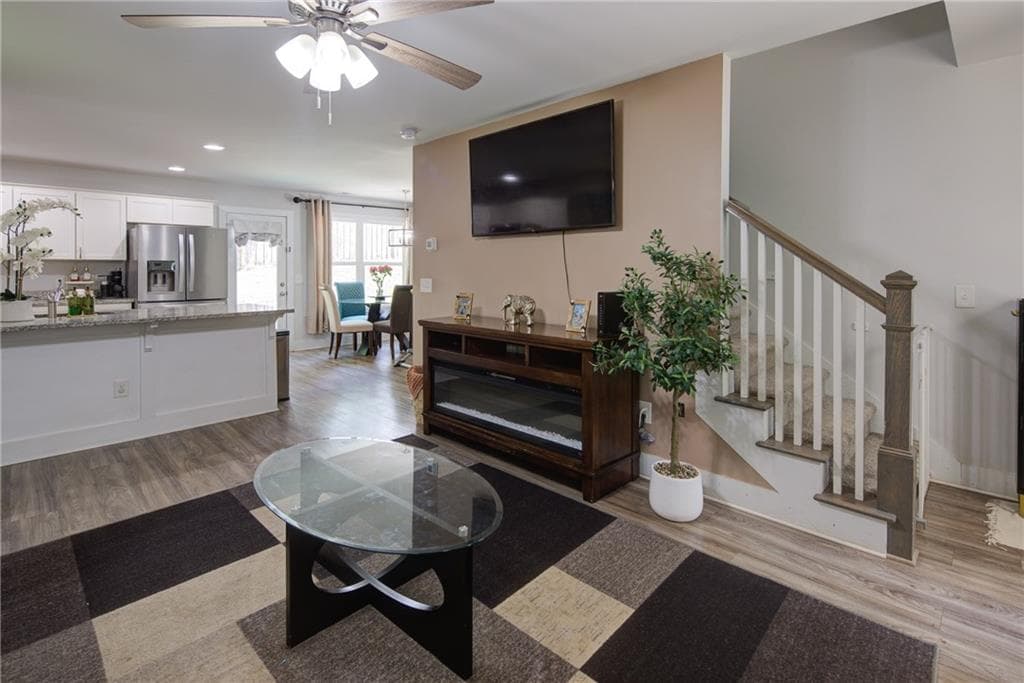 3 bedroom, 3 bathroom, 1,372 sq ft single family residence for sale at 2445 Fleetwood Drive, Cumming, GA 30041 — photo 7