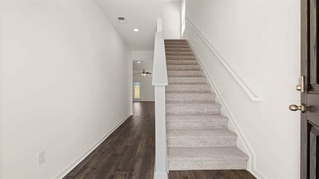 4 bedroom, 3 bathroom, 2,017 sq ft single family residence under contract at 11973 Aukerman Way, Hampton, GA 30228 — photo 2