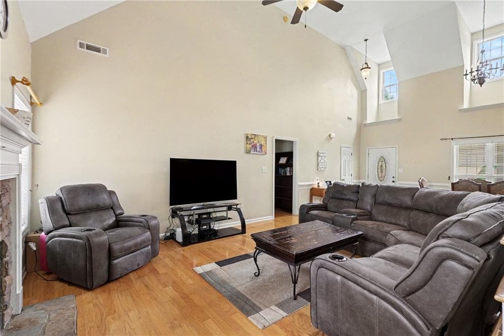 3 bedroom, 3 bathroom, 1,952 sq ft single family residence under contract at 5 Park Forest Curve, Newnan, GA 30265 — photo 6