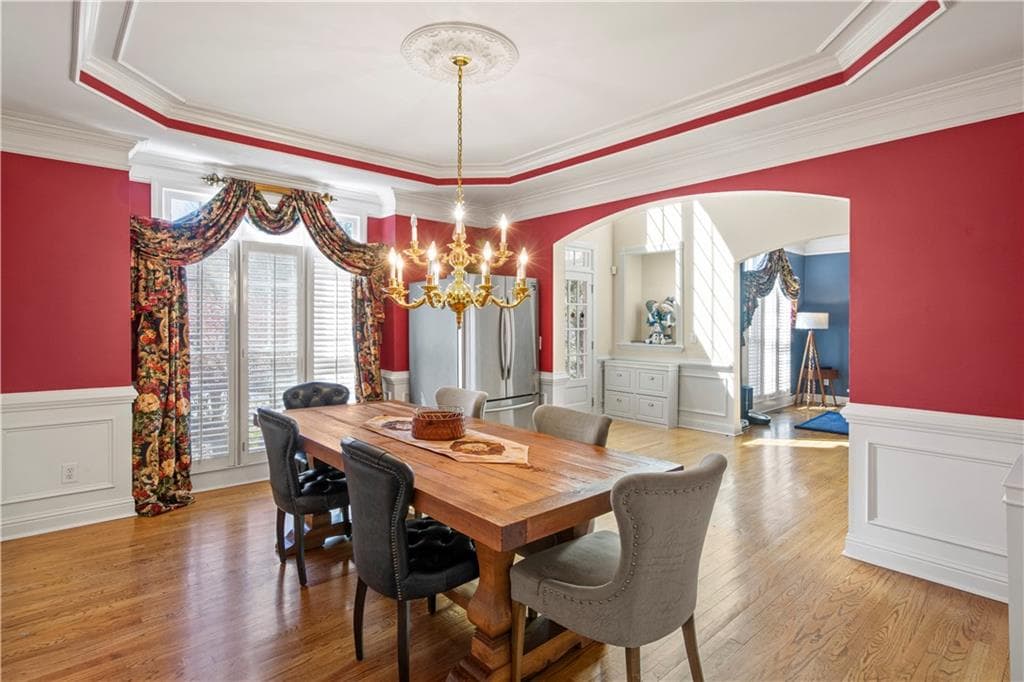 5 bedroom, 5 bathroom, 5,230 sq ft single family residence for rent at 5685 Lake Manor Trace, Johns Creek, GA 30022 for $4,895 a month — photo 6
