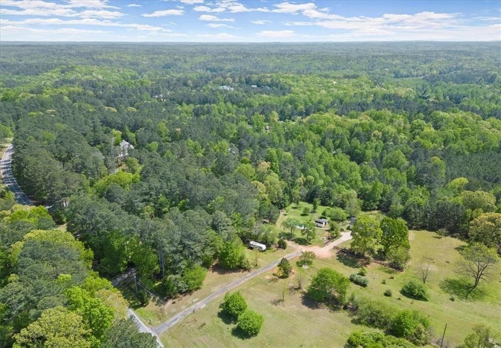 4 bedroom, 3 bathroom unimproved land for sale at 16160 Henderson Road, Alpharetta, GA 30004 — photo 4