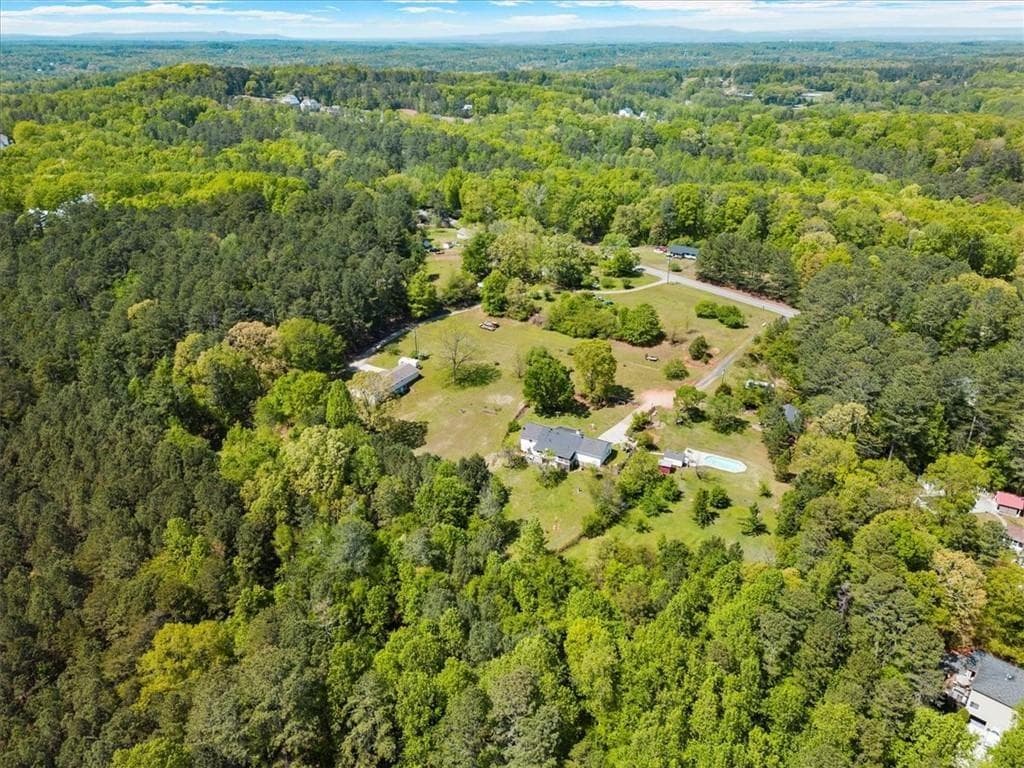 4 bedroom, 3 bathroom unimproved land for sale at 16160 Henderson Road, Alpharetta, GA 30004 — photo 8