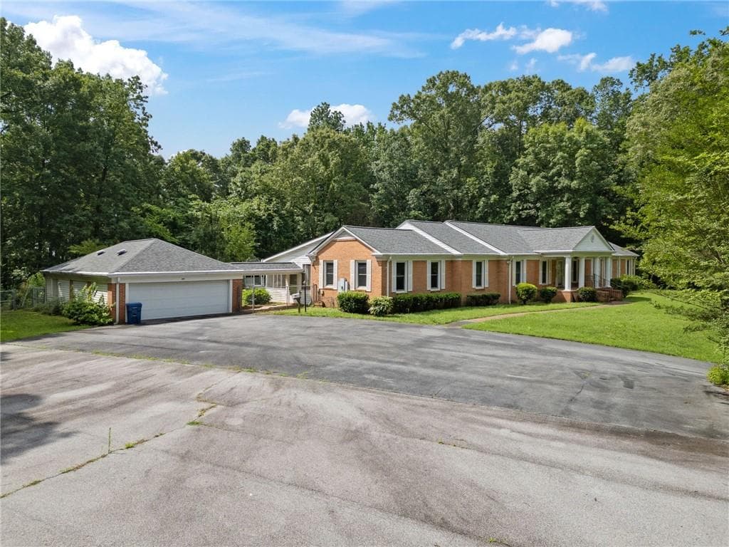 291 E Memorial Drive, Dallas, GA 30132 — most recent listing photo