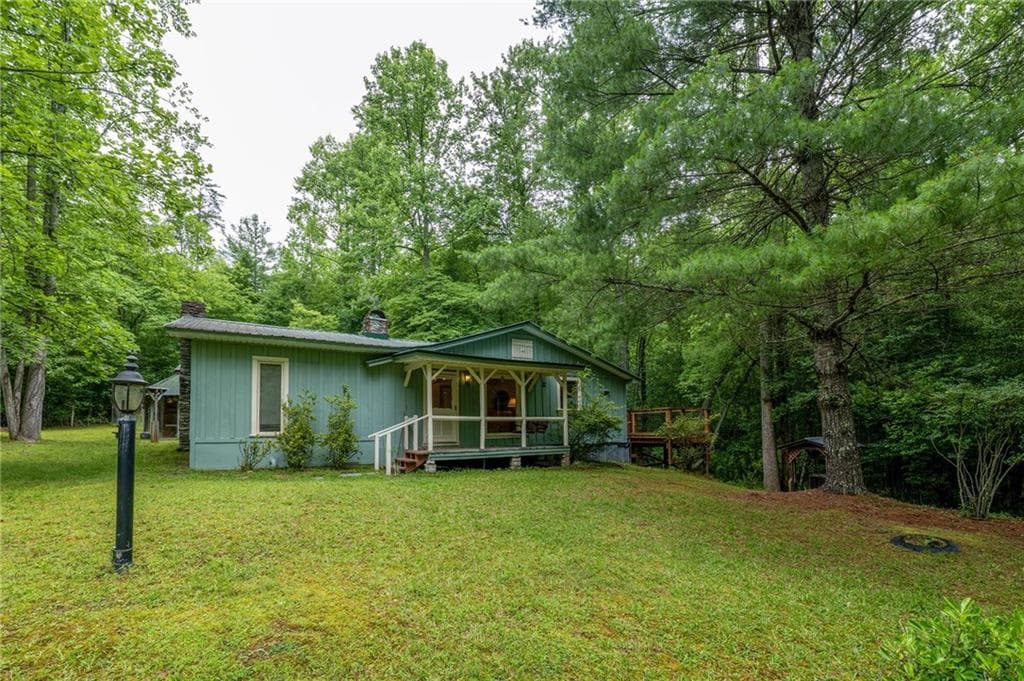 2 bedroom, 2 bathroom, 1,020 sq ft single family residence sold at 28 Ashleywood Drive, Dahlonega, GA 30533
