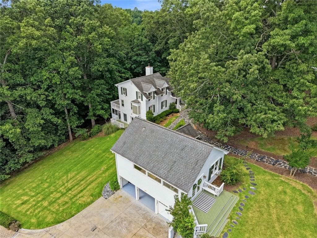 6 bedroom, 5 bathroom, 4,745 sq ft single family residence for sale at 380 Fredricks Cove, Dawsonville, GA 30534 — photo 4