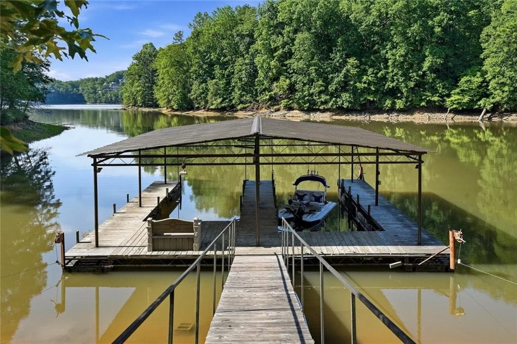 6 bedroom, 5 bathroom, 4,745 sq ft single family residence for sale at 380 Fredricks Cove, Dawsonville, GA 30534 — photo 2
