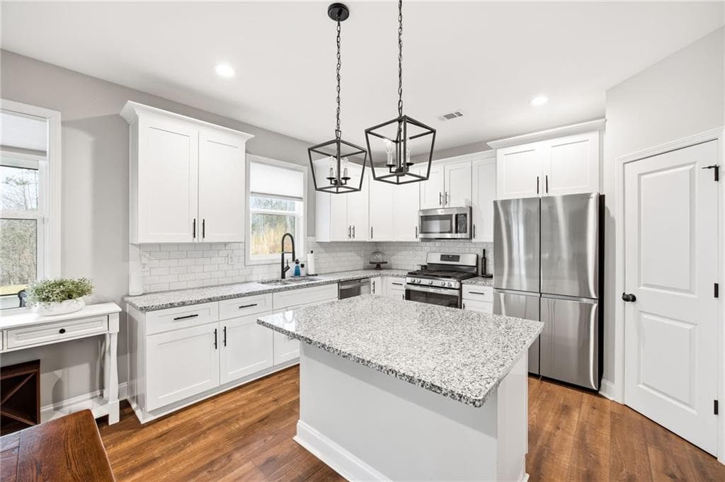4 bedroom, 4 bathroom, 2,448 sq ft single family residence for sale at 238 Observation Pointe, Dallas, GA 30132 — photo 3