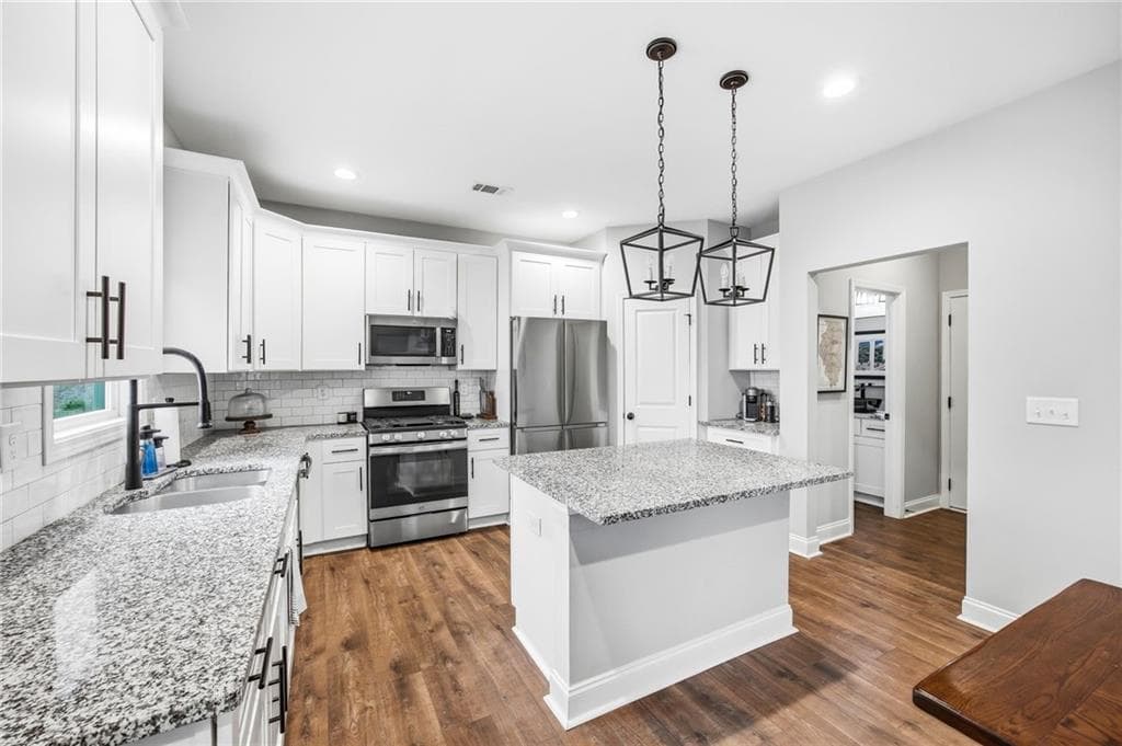 4 bedroom, 4 bathroom, 2,448 sq ft single family residence for sale at 238 Observation Pointe, Dallas, GA 30132 — photo 2
