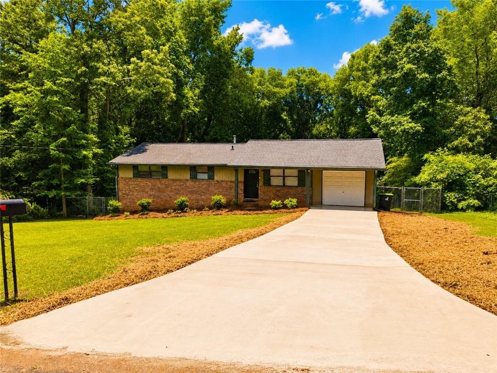 4025 N Quail Drive, Douglasville, GA 30135 — most recent listing photo