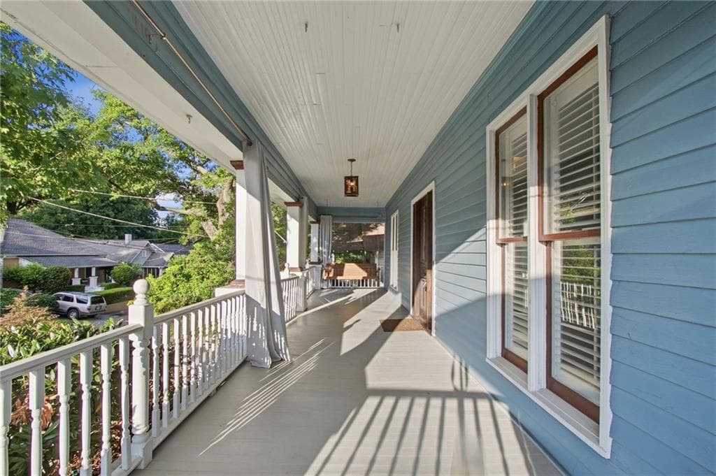 3 bedroom, 2 bathroom, 1,634 sq ft single family residence for sale at 814 Antone Street, Atlanta, GA 30318 — photo 4