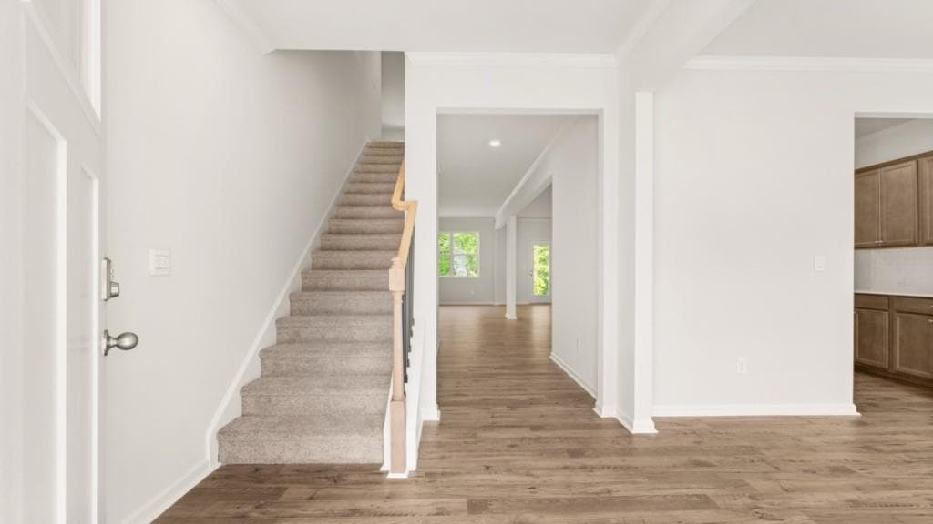 5 bedroom, 3 bathroom, 3,209 sq ft single family residence under contract at 4071 Peregrine Way, Gainesville, GA 30506 — photo 5