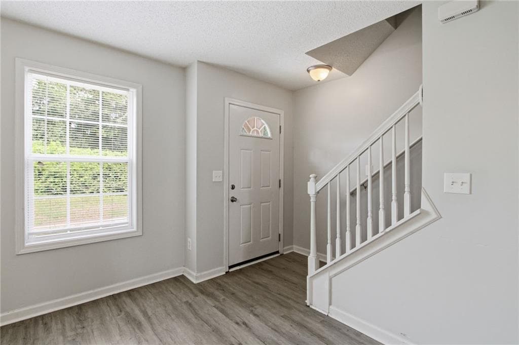 3 bedroom, 3 bathroom, 1,530 sq ft townhouse for sale at 8569 Thomas Road, Riverdale, GA 30274 — photo 7